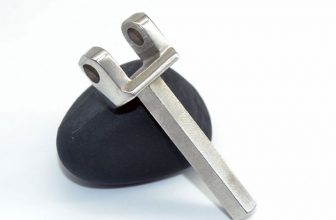 Automotive Shock Absorber Bracket By Casting Iron